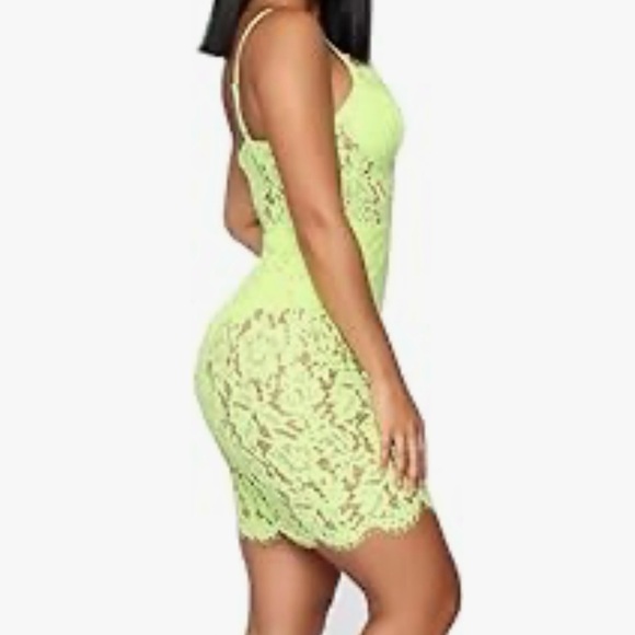 NWOT Neon Green Sheer Floral Lace Pattern Spaghetti Strap Dress - Size M - Picture 3 of 8